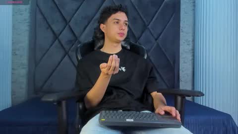 Snapshot of ethanlowell chatting on 2, 4, 2026 ethanlowell online show from 2, 4, 2026