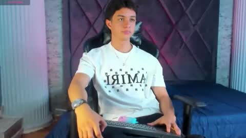 Snapshot of ethanlowell chatting on 11, 4, 2026 ethanlowell online show from 11, 4, 2026