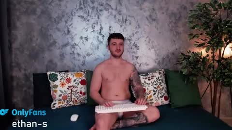 Snapshot of ethannns chatting on 13, 12, 2024 ethannns online show from 13, 12, 2024