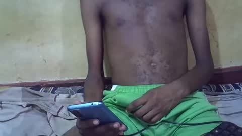 Snapshot of etrar_largedick chatting on 8, 3, 2025 etrar_largedick online show from 8, 3, 2025