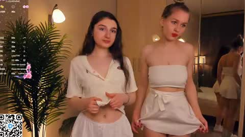 Snapshot of eugeniabrainard chatting on 27, 2, 2025 Kira and Kamila online show from 27, 2, 2025