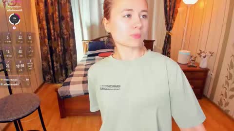 Snapshot of eugeniabrainard chatting on 29, 9, 2025 Kira and Kamila online show from 29, 9, 2025