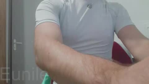 eunile online show from 17, 11, 2025