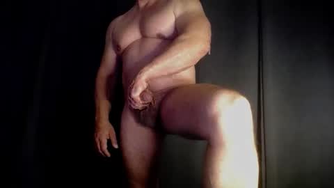 Snapshot of eurobullmuscle chatting on 23, 9, 2025 euro bull online show from 23, 9, 2025