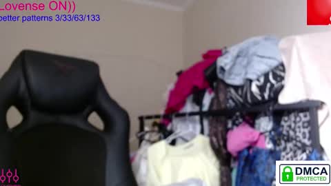 Snapshot of eva_blond_hot chatting on 6, 10, 2025 Eva online show from 6, 10, 2025