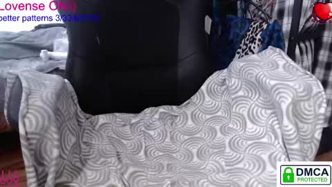 Snapshot of eva_blond_hot chatting on 11, 11, 2025 Eva online show from 11, 11, 2025