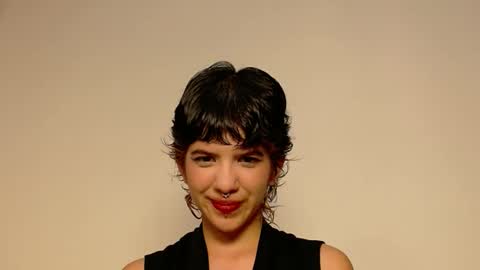 Eva  online show from 7, 11, 2025