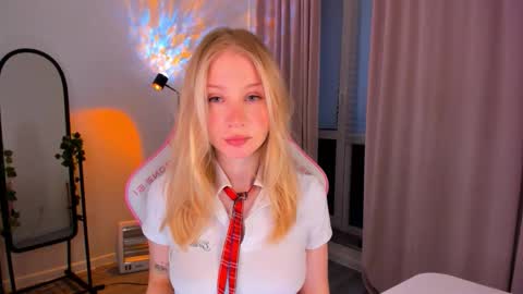 Eva Davis online show from 28, 3, 2026