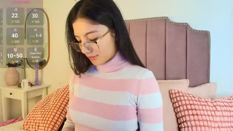 Evaa Depp online show from 11, 12, 2024