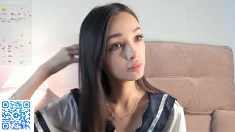 Snapshot of eva_doncray chatting on 6, 1, 2025 Eva online show from 6, 1, 2025