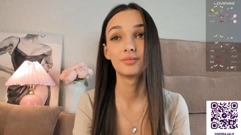 Snapshot of eva_doncray chatting on 7, 2, 2025 Eva online show from 7, 2, 2025