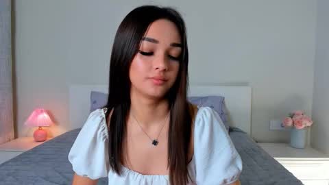 Snapshot of eva_doncray chatting on 5, 10, 2025 Eva online show from 5, 10, 2025