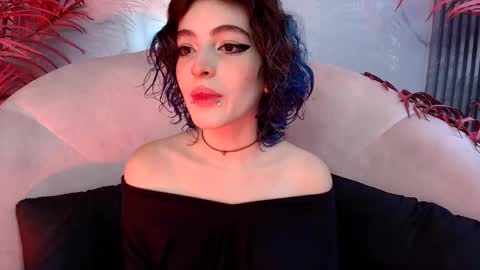E V A online show from 24, 10, 2025
