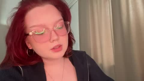 eva_kittenn online show from 12, 4, 2026