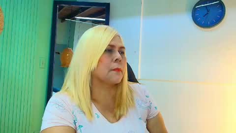 Snapshot of eva_love49 chatting on 19, 3, 2026 eva_love49 online show from 19, 3, 2026