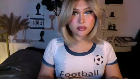 Queen Eva Mazikeen online show from 3, 5, 2026