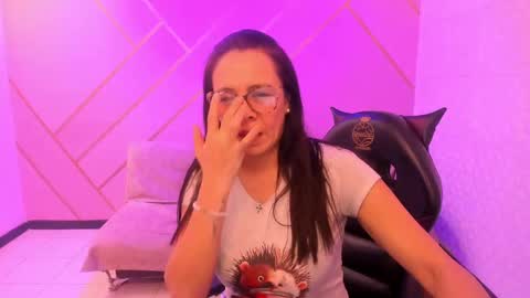 Eva  online show from 13, 9, 2025