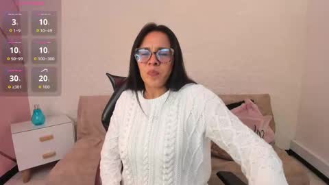 Eva  online show from 24, 10, 2025