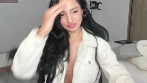 Snapshot of eva_moet2001 chatting on 7, 3, 2025 Eva online show from 7, 3, 2025