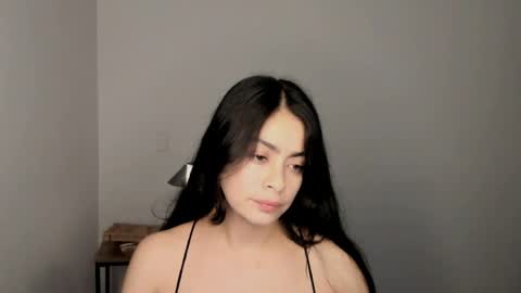 eva_monn online show from 2, 4, 2026