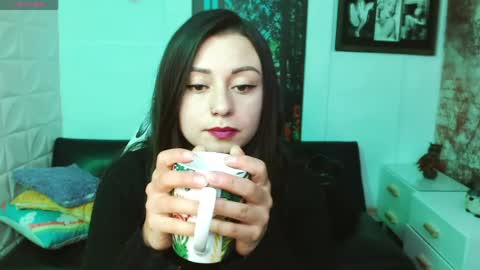 Snapshot of eva_rosell chatting on 28, 4, 2026 Eva online show from 28, 4, 2026