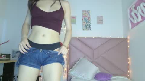 Eva Sin online show from 9, 4, 2026