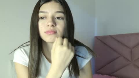 Eva Sin online show from 8, 5, 2026