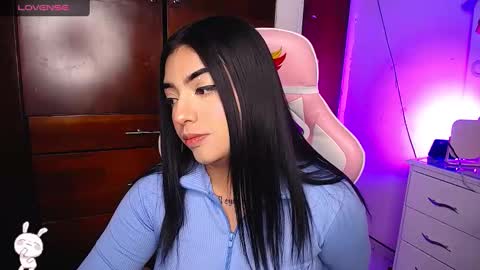 Snapshot of eva_six_ chatting on 3, 1, 2025 Eva online show from 3, 1, 2025