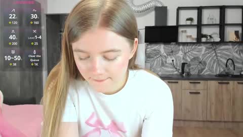 Snapshot of eva_tomiok chatting on 19, 12, 2024 Eva online show from 19, 12, 2024