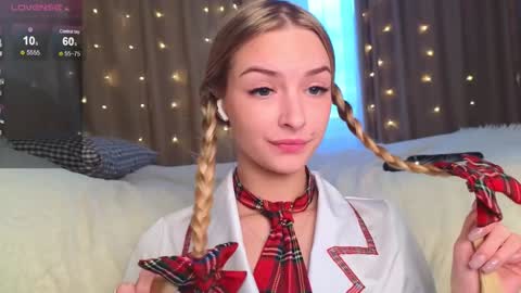 Snapshot of eva_vex chatting on 8, 1, 2025 Hello Im Eva online show from 8, 1, 2025