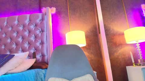 Snapshot of evaa_cloee chatting on 23, 1, 2025 EVA CLOEE online show from 23, 1, 2025