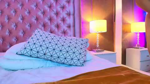 Snapshot of evaa_cloee chatting on 2, 3, 2025 EVA CLOEE online show from 2, 3, 2025