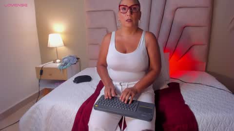  Eva  online show from 4, 5, 2026