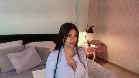 julieth online show from 7, 10, 2025