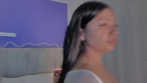 Snapshot of evaa_stevens chatting on 26, 5, 2026 julieth online show from 26, 5, 2026