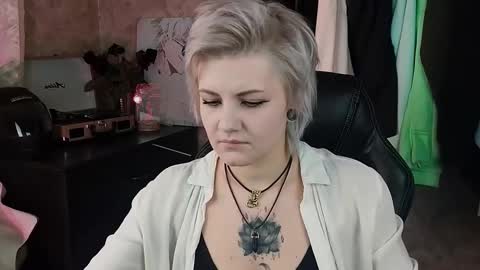 Snapshot of evabrownie chatting on 4, 2, 2025 Eva Brownie online show from 4, 2, 2025