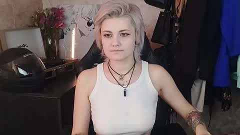 Snapshot of evabrownie chatting on 24, 2, 2025 Eva Brownie online show from 24, 2, 2025