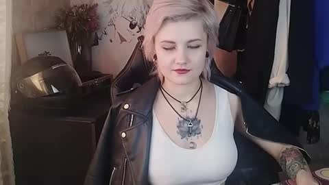 Snapshot of evabrownie chatting on 27, 2, 2025 Eva Brownie online show from 27, 2, 2025