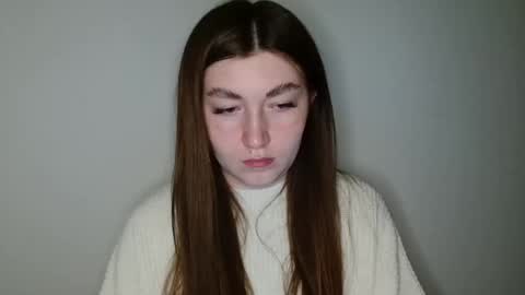 Snapshot of evachaturbatte chatting on 27, 4, 2026 Evachaturbatte online show from 27, 4, 2026