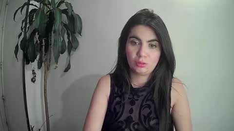 evacollins12 online show from 15, 12, 2024