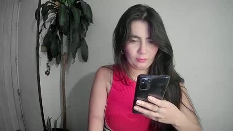 evacollins12 online show from 23, 12, 2024