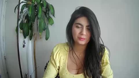 evacollins12 online show from 7, 1, 2025
