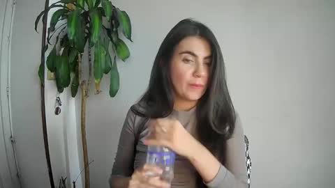 evacollins12 online show from 7, 1, 2025