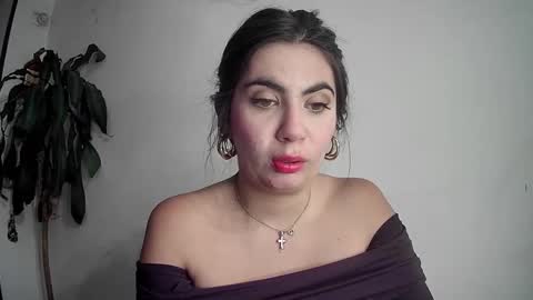 evacollins12 online show from 9, 2, 2025