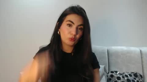 evacollins12 online show from 11, 9, 2025