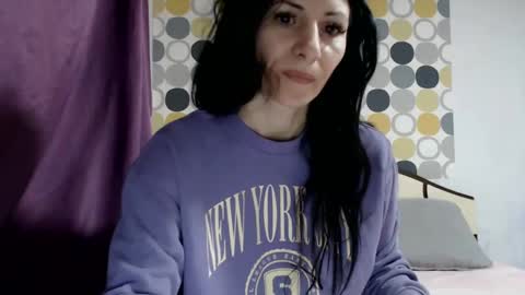 hornycrissyyourlove online show from 26, 1, 2025