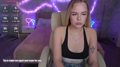 Snapshot of evacrush chatting on 21, 2, 2025 evacrush online show from 21, 2, 2025