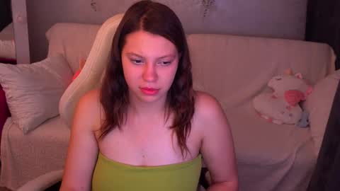 Snapshot of evafoxxxyy chatting on 9, 10, 2025 Eva online show from 9, 10, 2025