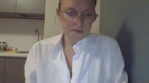 Snapshot of evaglad chatting on 20, 9, 2025 evaglad online show from 20, 9, 2025