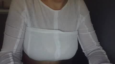 Snapshot of evaglad chatting on 21, 10, 2025 evaglad online show from 21, 10, 2025